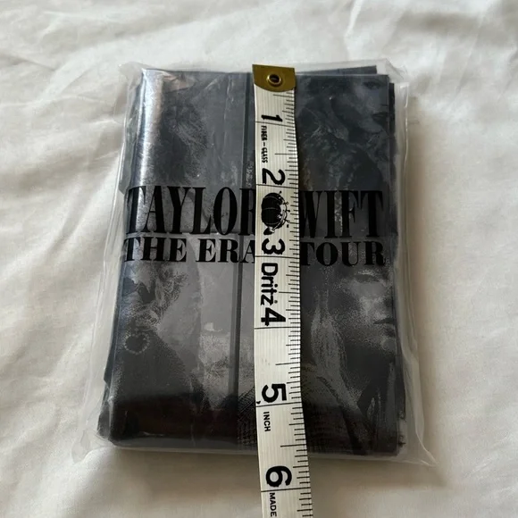 Taylor Swift The Eras Tour Poncho - Picture 3 of 6